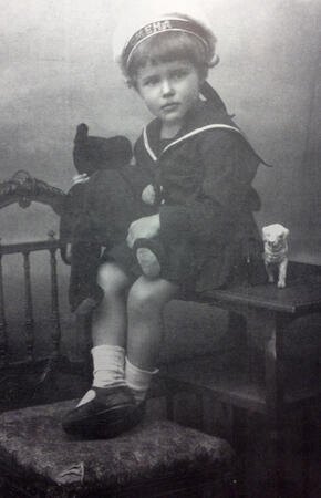 Мне пять лет Моя фамилия еще Кузьмина 1930 г Перед самой войной в этой - фото 11