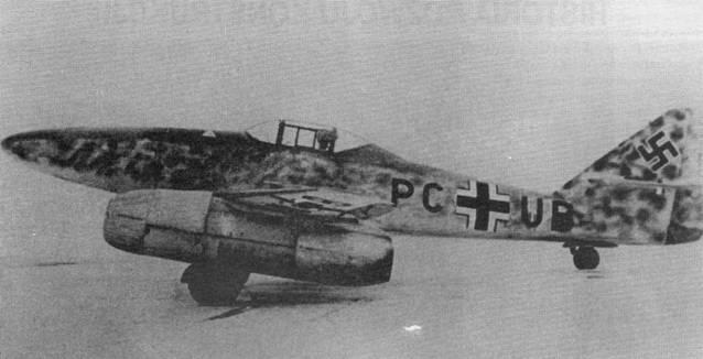 Me 262 V2 с двигателями Jumo 004 А0 Этот прототип несмотря па обозначение - фото 3