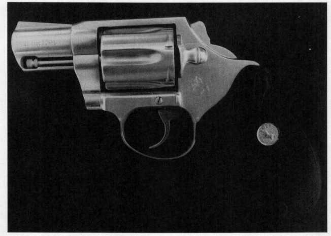Colt Detective Special с ночным прицелом SW 640 в калибре 357 Magnum - фото 3