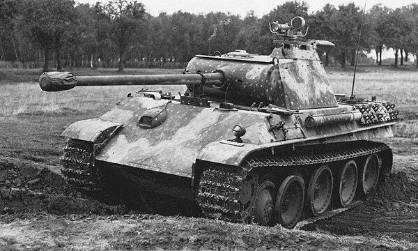 Пантера Ausf G оборудованная прибором ночного видения В феврале 1943 года - фото 17