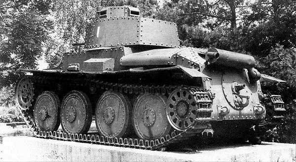 Pz38t AusfS Вид с кормы Боковые откидные листы крыши по внешнему виду - фото 15