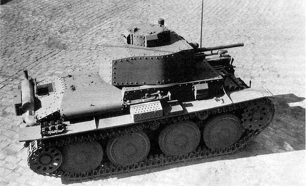 Pz38t AusfG первых серий с ранним образцом размещения снаряжения и амуниции - фото 17