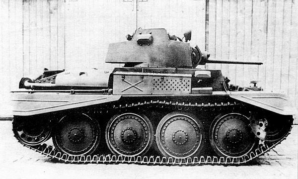 Разведывательный танк TNHnA во дворе фирмы ВММ 1941 год Летом 1942 года - фото 29