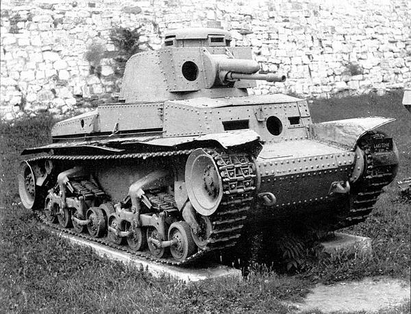 Лёгкий танк Pz35t из состава 7й горнопехотной дивизии СС Принц Евгений - фото 2