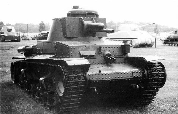До наших дней сохранились только четыре экземпляра лёгкого танка LT vz35 в - фото 60