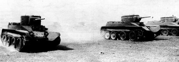18 декабря 1929 года Реввоенсовет СССР утвердил Систему танкотракторного - фото 2
