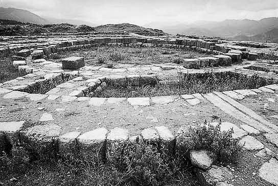 Руины храма инков Перу Саксаюман Создание и совершенствование календарей - фото 2