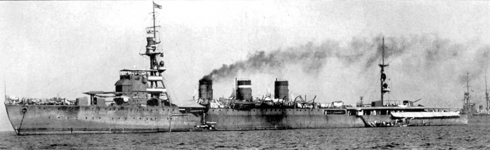 Легкий крейсер Юри август 1923 г Легкий крейсер Натори 1929 г - фото 62