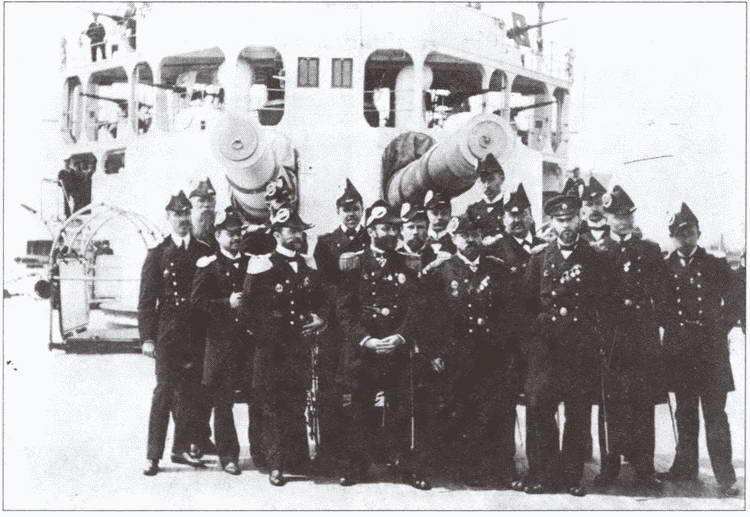 Офицеры эскадренного броненосца Ретвизан Внутренняя гавань ПортАртура - фото 6