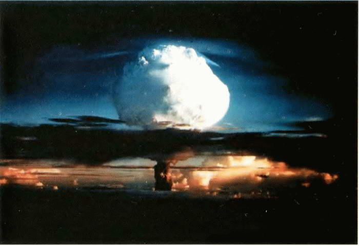 Наземный взрыв Mike подъем облака взрыва на высоту 36 км Кратер от - фото 3