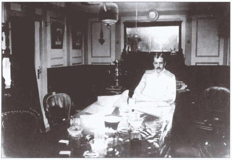 Лейтенант Николай Гельшерт в каюткомпании Вайгача 1910 г Именно ему Колчак - фото 31