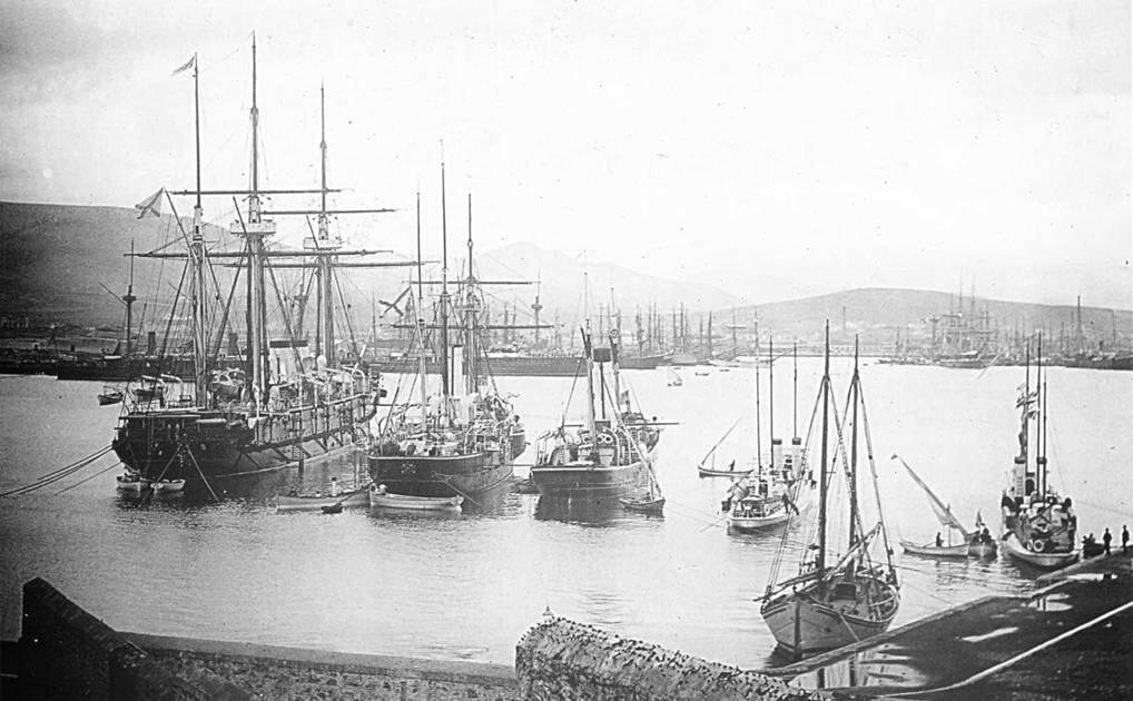 Русские корабли в Пирее 1892 г В доке Нагасаки 1896 г - фото 66
