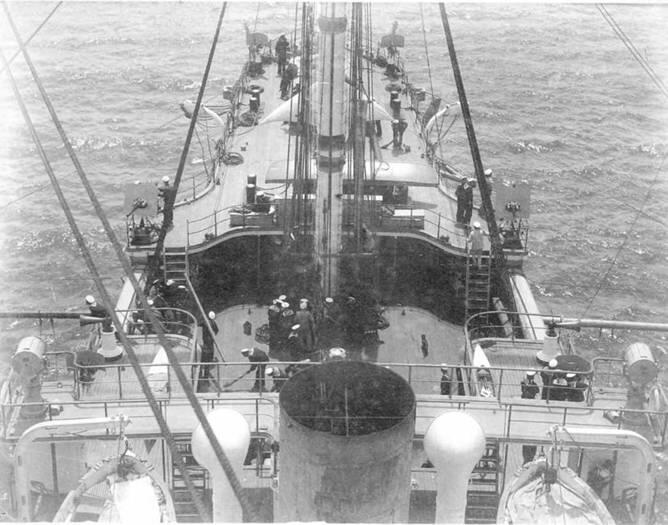 На Адмирале Корнилове во время приборки Японские дети на Адмирале - фото 75