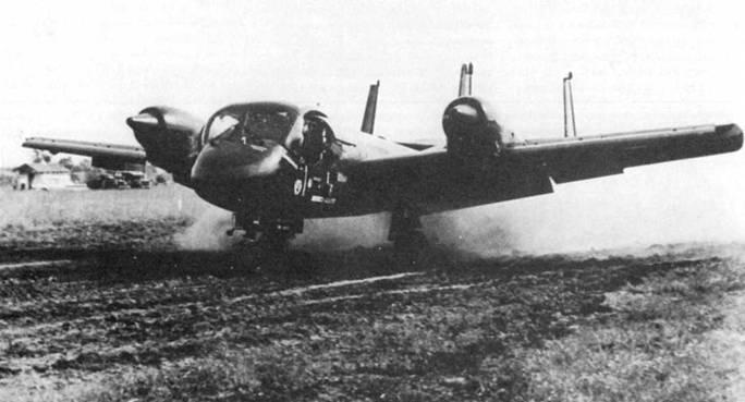 OV1 С взлетает с пыльного грунта на учениях армии США 1965 г Мохаук - фото 62