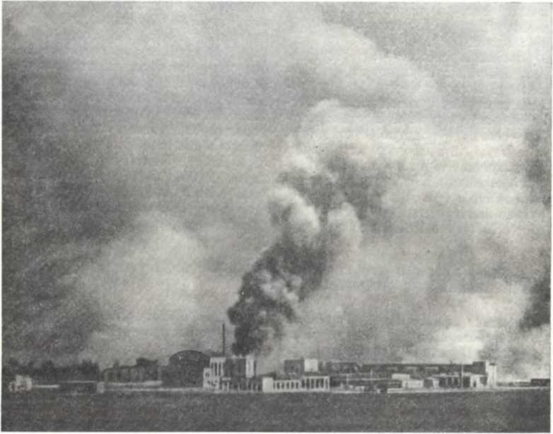 Киев 23 июня 1941 г Митинг на киевском заводе Большевик в связи с - фото 3