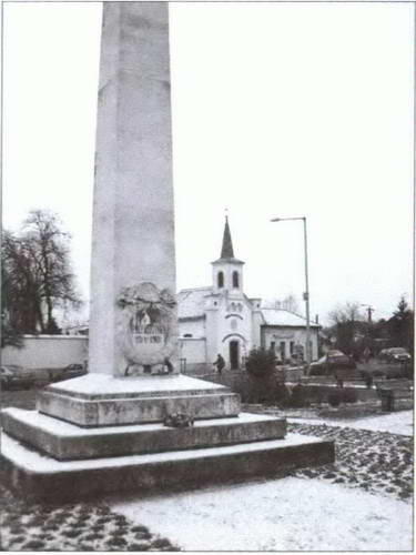 Даже в малых городах Венгрии стоят памятники погибшим в годы Первой мировой - фото 31