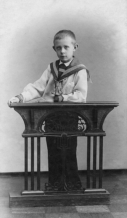 Даниил Ювачев Фотоателье АИ Деньера Невский пр 19 ок 1912 г Глава - фото 3
