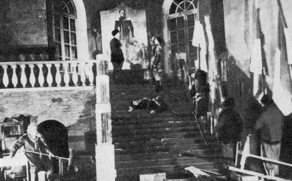 Третье действие Гимназия смерть Алексея Турбина В 1927 году Станиславский - фото 73