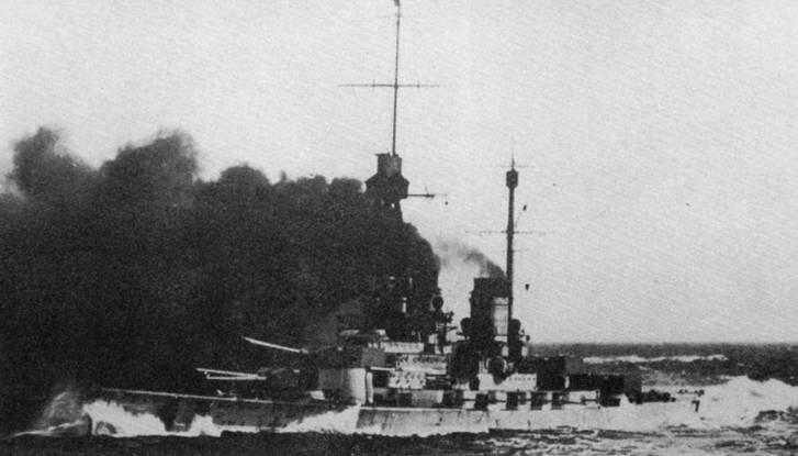 Линейный крейсер Гинденбург Залп из орудий главного калибра Линейный - фото 167