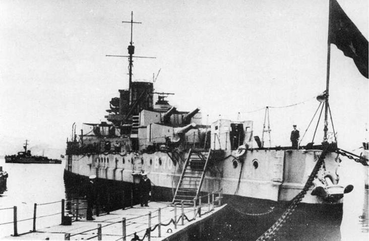 Линейный крейсер Гебен во время разборки - фото 179