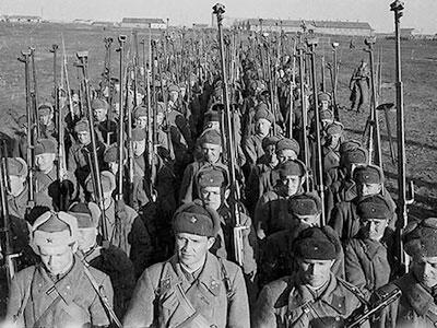 Переброска советских частей на передовую Несмотря на большое количество - фото 5