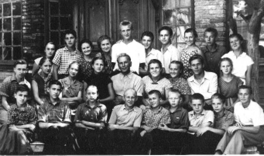 Туристический кружок 1957 В косоворотке 1930е Студентка 1950е - фото 506