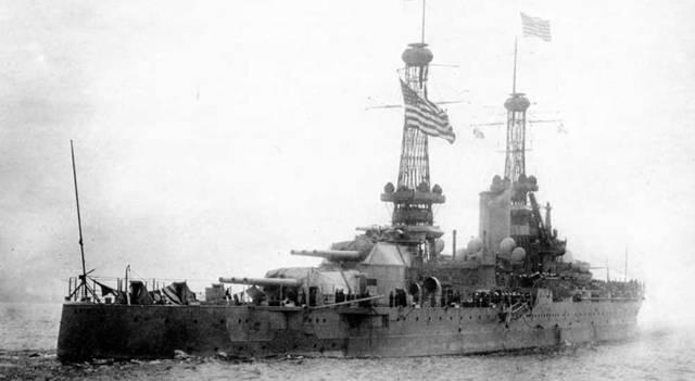 Линейный корабль Arizona в 1919 вверху и в начале 1920х гг - фото 189