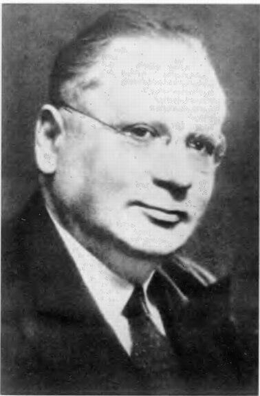 ММ Литвинов И Риббентроп подписывает в ночь с 23 на 24 августа 1939 г - фото 3