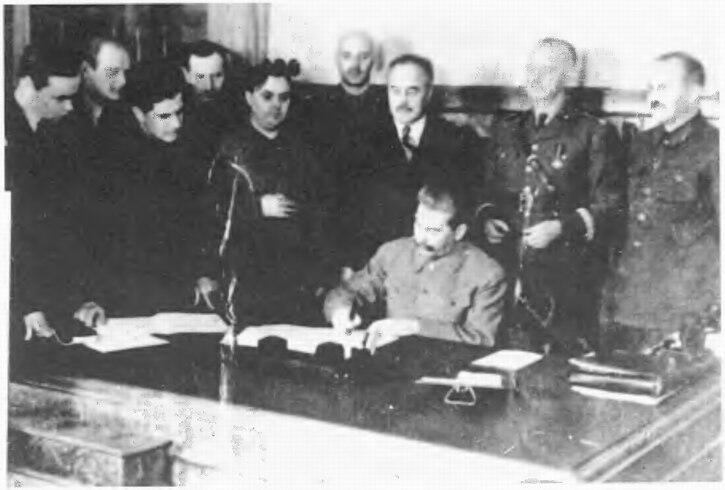 Подписание 4 декабря 1941 г в Москве Советскопольской декларации о дружбе - фото 30