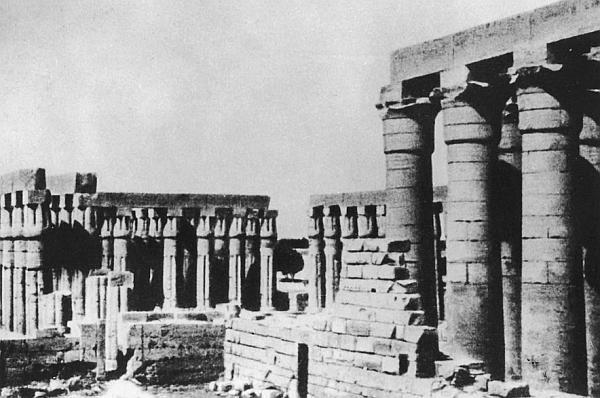 Храм АмонаРа в Луксоре Около 1400 г до н э Однако он не был единственным - фото 14