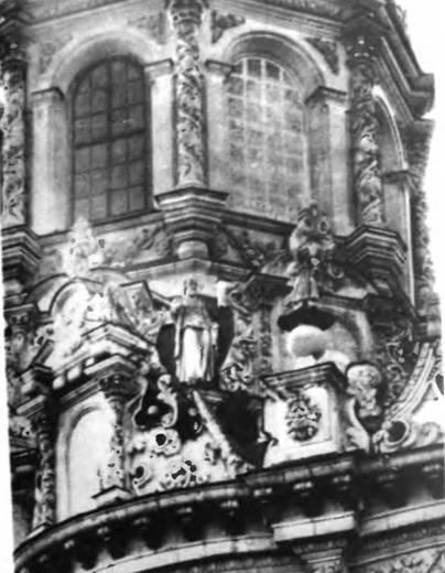 Нижиий ярус столпа церкви Знамения Верхний ярус церковного столпа Украшения - фото 23