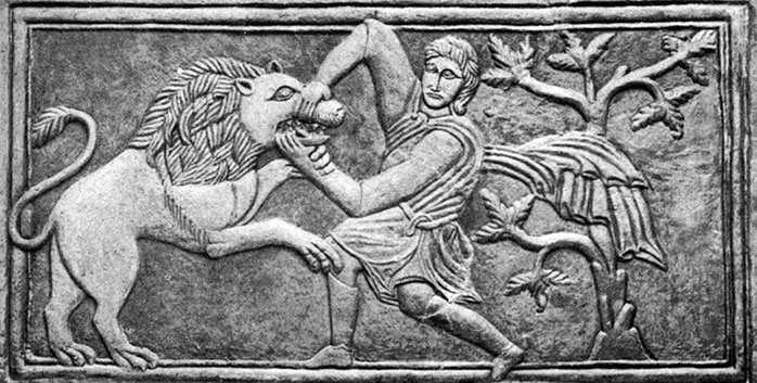 Рельеф с изображением Геракла сражающегося со львом XI век Летописцы не - фото 10