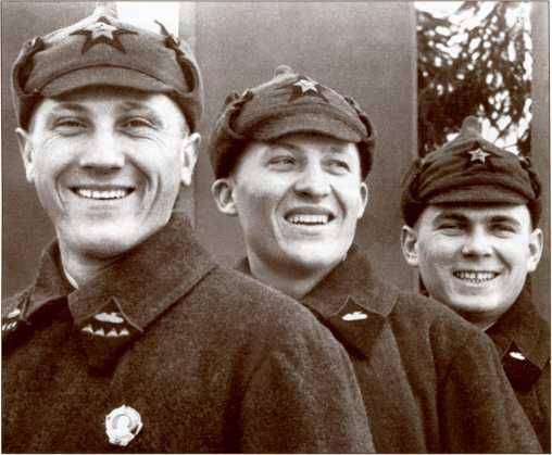 Советский танковый экипаж 1930е годы 40я легкотанковая бригада Командир - фото 6