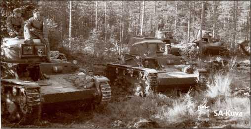 Финский танк Виккерс 6 тонн на маневрах осенью 1939 года Обратите внимание - фото 10
