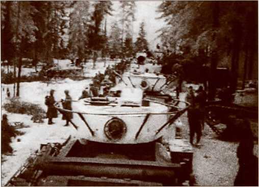 Колонна 20й танковой бригады на Карельском перешейке декабрь 1939 года На - фото 22