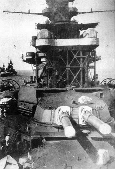 Исе в первые годы службы Линейный корабль Исе в середине 1920х гг - фото 117