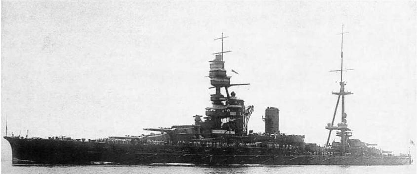 Линейный корабль Исе в первые годы службы Внизу Исе в середине 1920х гг - фото 123