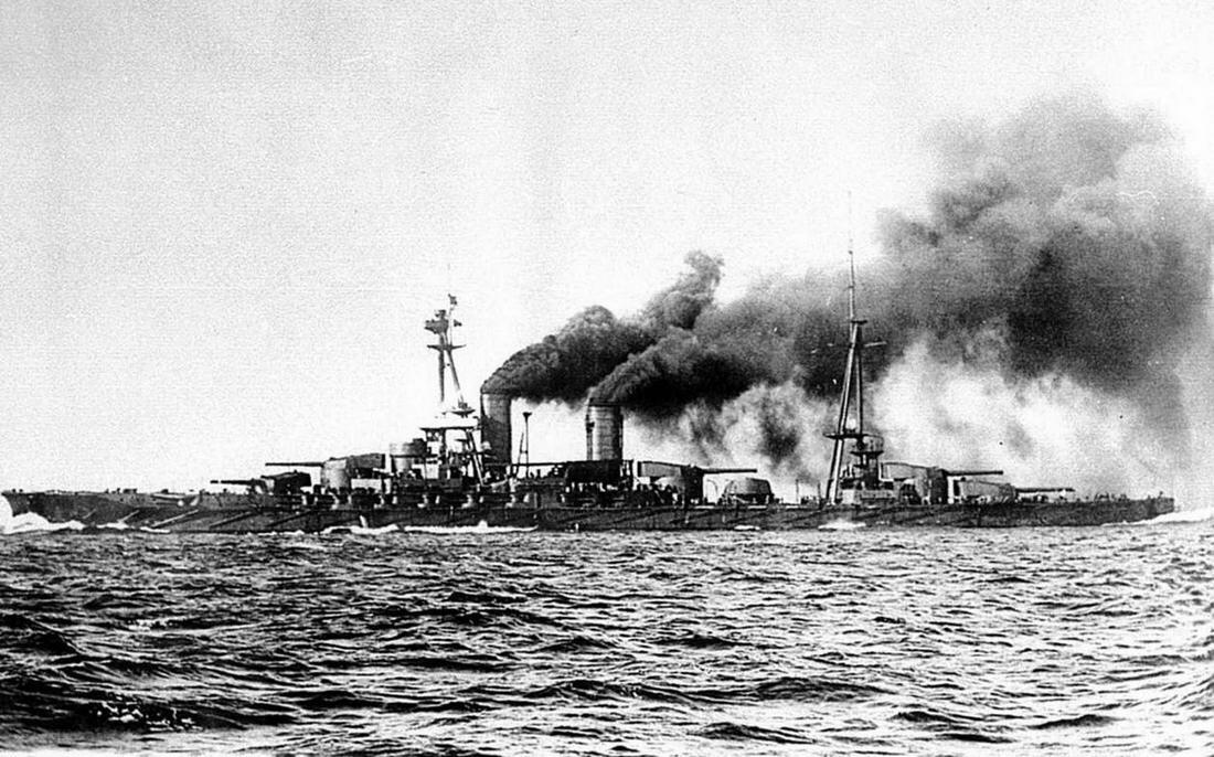 Хьюга во время ходовых испытаний Линейный корабль Хьюга Заложен 6 мая 1915 - фото 139