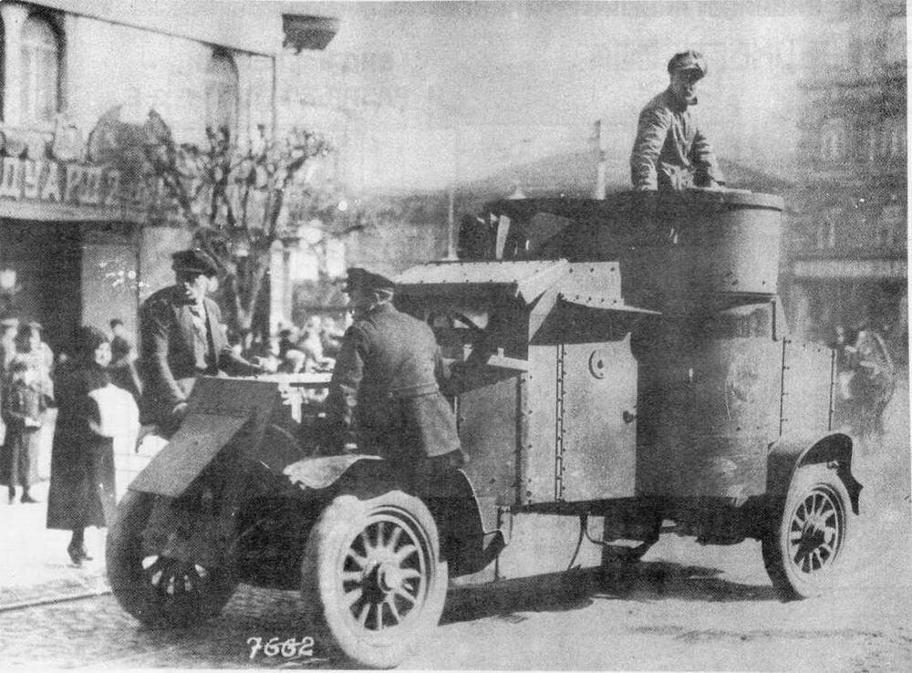 Броневик Красной Армии Остин 3й серии на улицах Киева 1919 год - фото 32