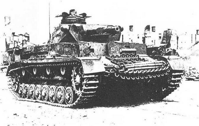 PzIV AusfE с дополнительной бронезащитой корпуса Любопытная деталь в - фото 35