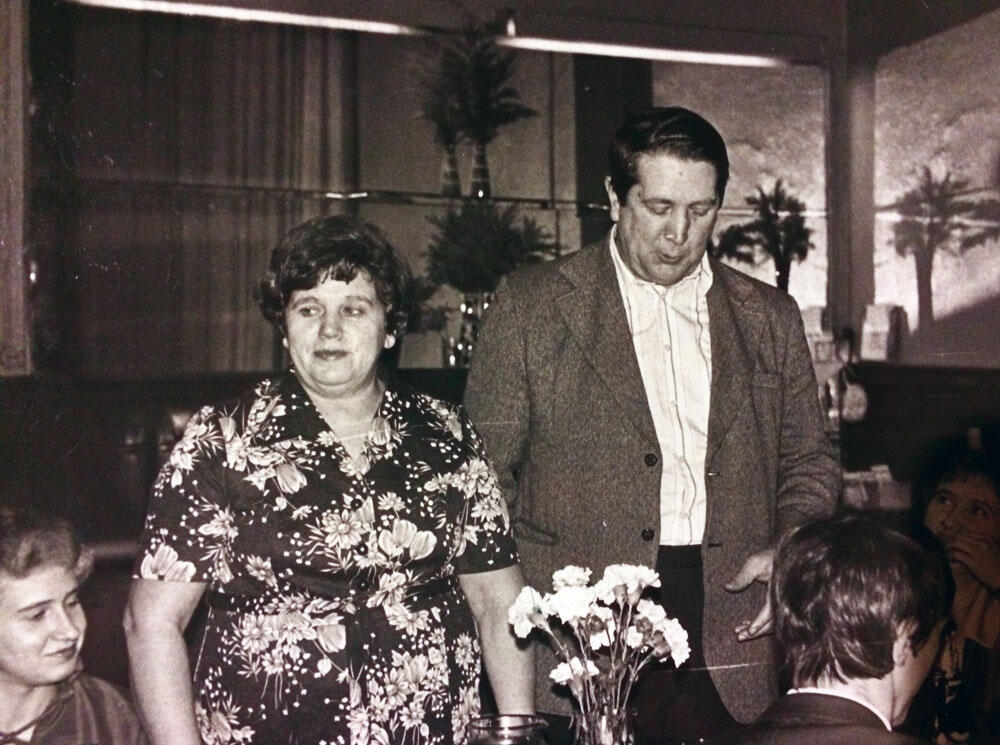 Бабушка по маминой линии Юлия Васильевна и дедушка Владимир Александрович на - фото 3