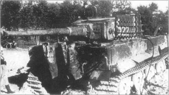 PzKpfwVI AusfE 507го батальона номер 322 подбитый в полосе боевых - фото 128