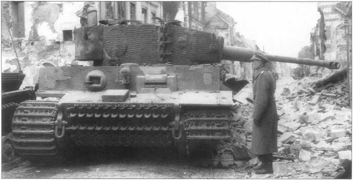PzKpfwVI AusfE за номером 112 нарисован белой краской без окантовки - фото 200