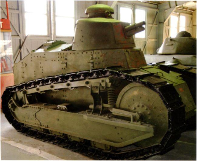 Танк Рено FT17 в экспозиции военно исторического музея бронетанкового - фото 188