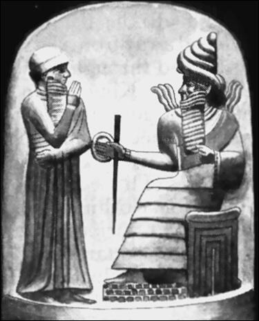 Рис 9 Хаммурапи на троне изображение на стеле с его законами В XVIIIXVII - фото 9