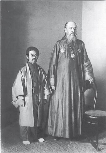 Владыка Николай с Павлом Накаи После отмены антихристианских законов проповедь - фото 4