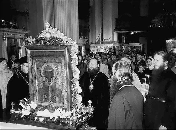 Молебен в Троицком соборе АлександроНевской лавры В главе 4 рассказано об - фото 2