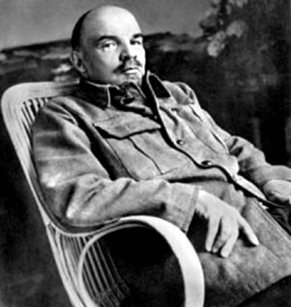 В И Ленин Племянника дядя отослал на крышу сарая внимательно смотреть по - фото 20