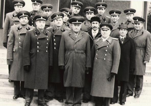 Минск 1966 г Ряузов в шляпе Както незаметно сложилась группа более - фото 6