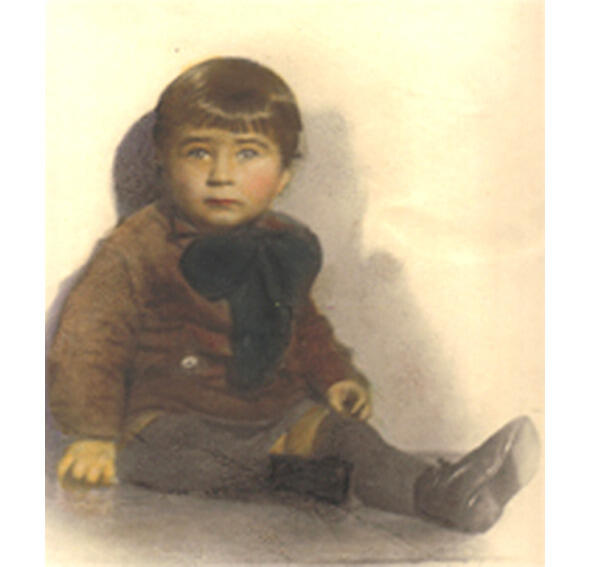Это я маленький скорее всего трёхлетний Меня зовут Миша Качан Я довольно - фото 5